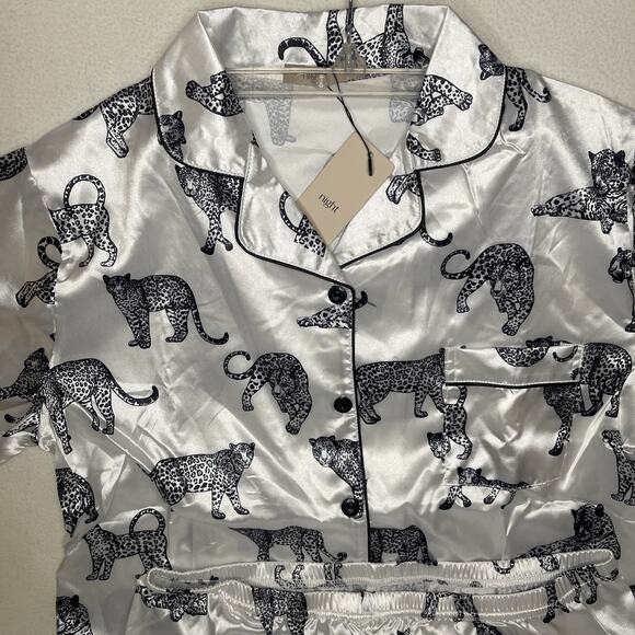 NIGHT Brand Lounge able Satin Pajama Shirt Set With Leopards - Size 10 NWT - Picture 2 of 5
